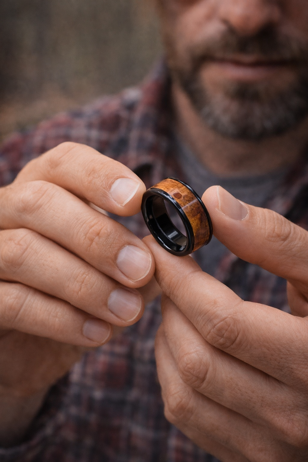 Spalted Beech Wood Ring – Black Ceramic Band (8mm, Comfort Fit)